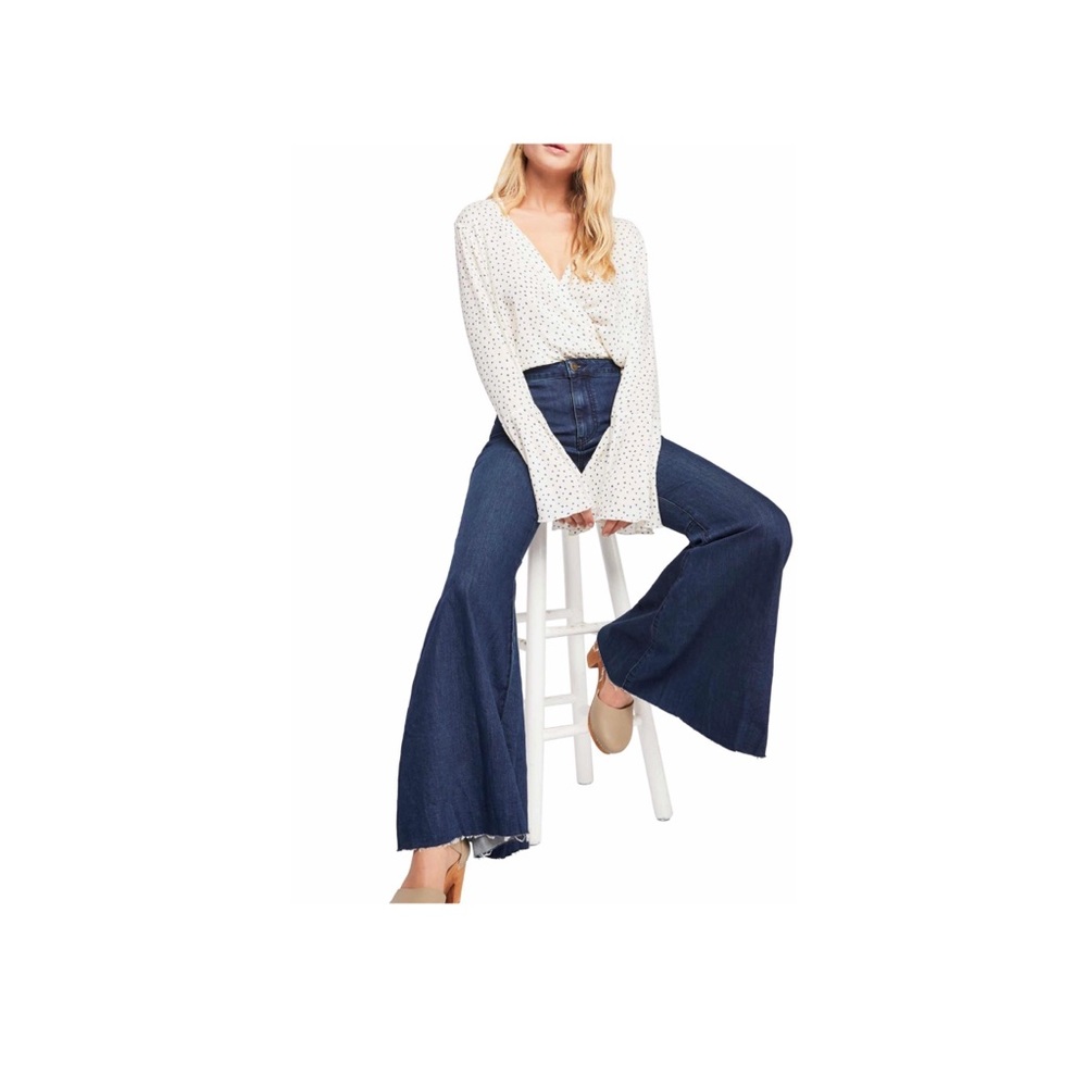 Float on Flare free people Jeans